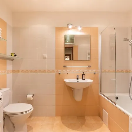 Rent Like - Lucka 15 Apartment